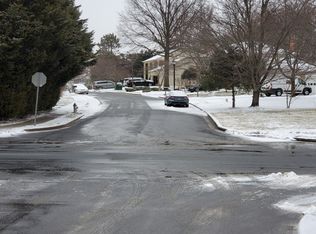 14805 Village Gate Dr, Silver Spring, MD 20906