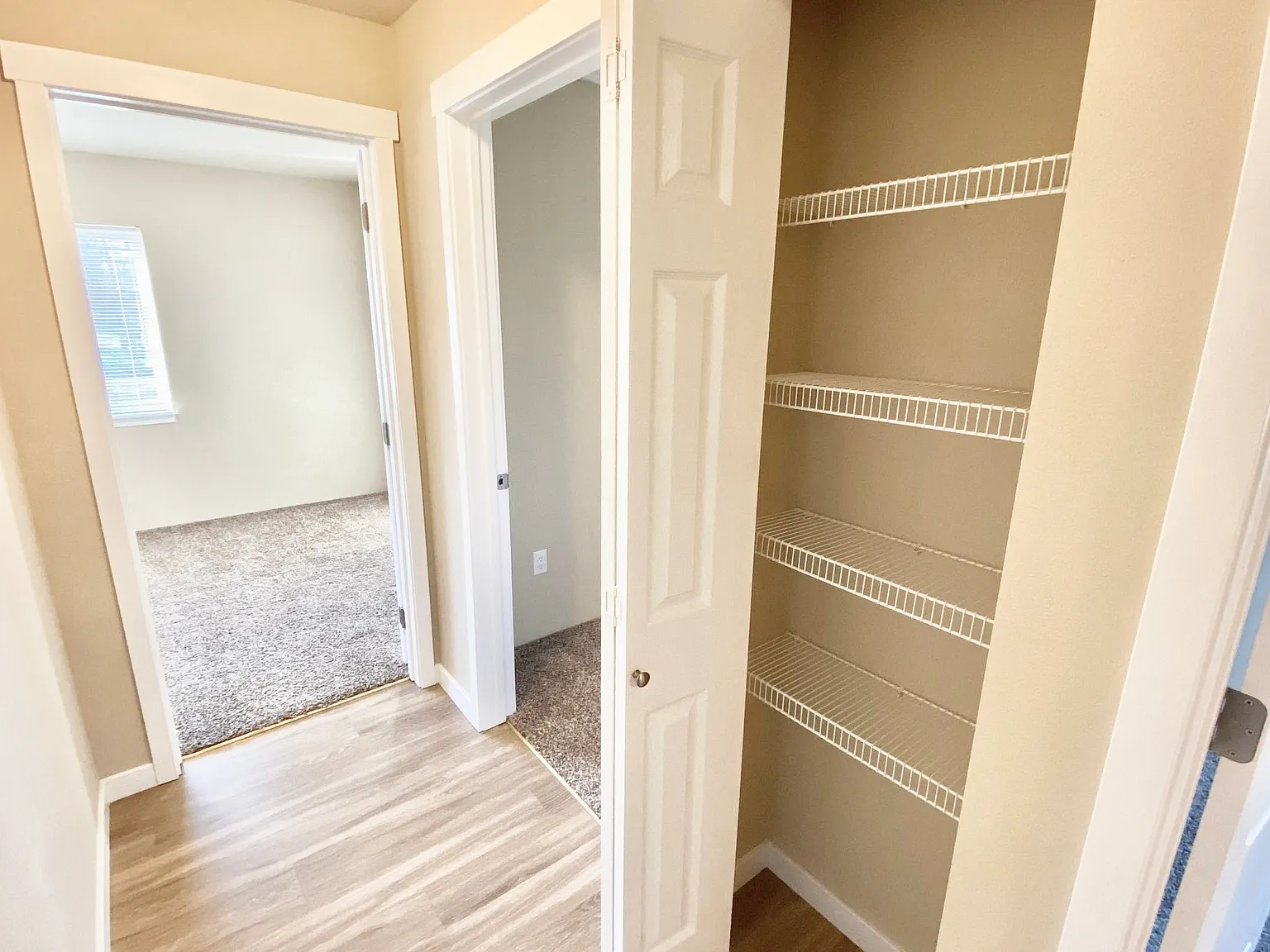 3 bed, 1128 sqft, $1,650 — Photo 3