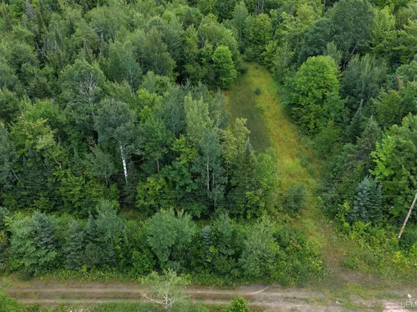 26784 Old M #64, Highway White Pine, MI 49971