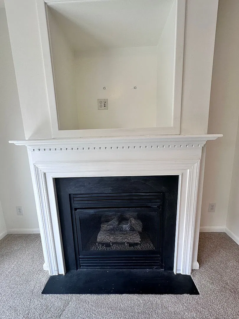 Capacious Cardozo 3BR/2.5BA Townhome with a Deck and Private Parking — Photo 4
