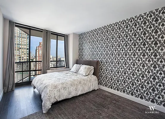 Rented by Warburg | media 17