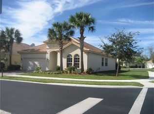 15529 Cadiz Ln, Naples, FL 34110