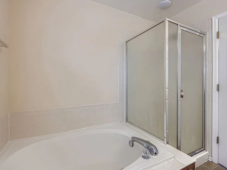 3712 Castle Peak Ave — Photo 16