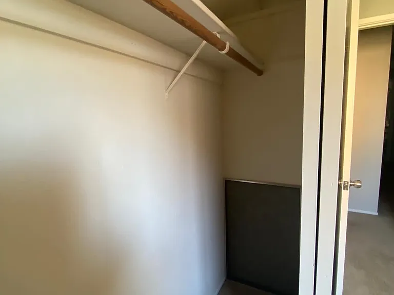 Wardrobe closet