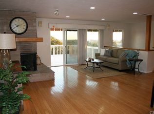 1367 Newport Ave, Arroyo Grande, CA 93420
