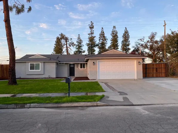 1530 Lark St, Hanford, CA 93230