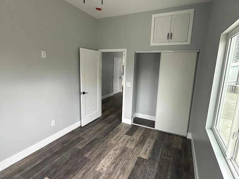 1247 S Azusa Ave — Photo 10