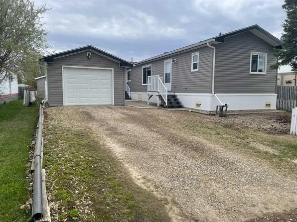 10305 W 101st St, Fairview, AB T0H 1L0