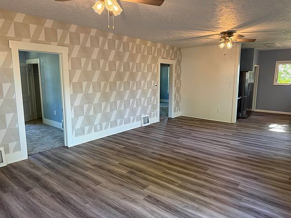 4th image of 1408 N Saint Joseph Ave