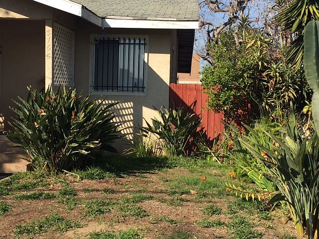 1st image of 3755 W 105th St