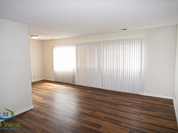 4th image of 1621 Maurice Ln APT 3