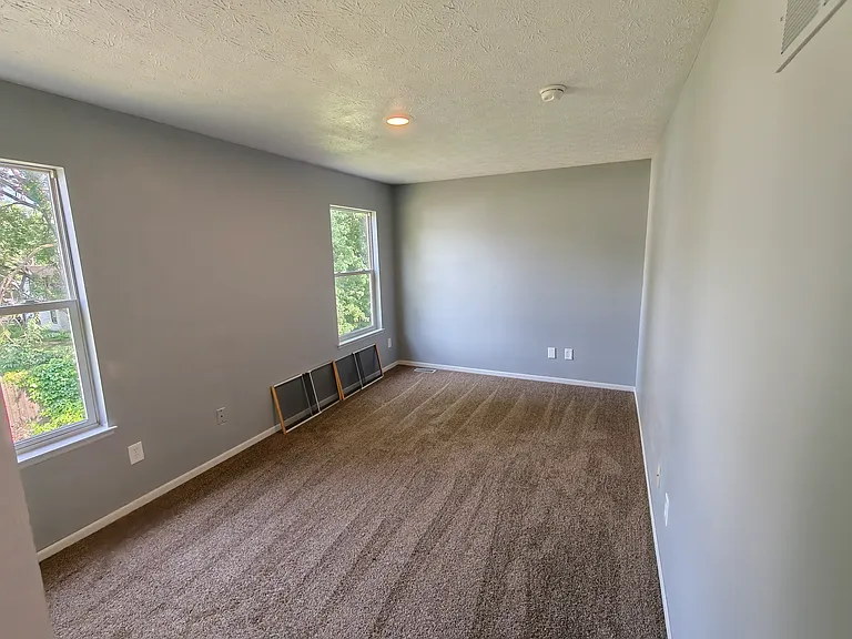 405 Homestead St — Photo 18