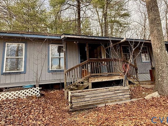 2nd image of 498 Clemmer Ridge Ln