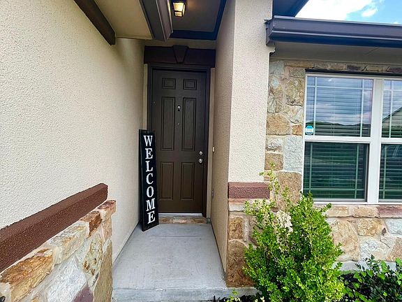 3rd image of 19300 Nicole Ln