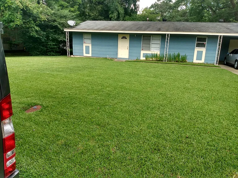 204 Clintview St — Photo 10