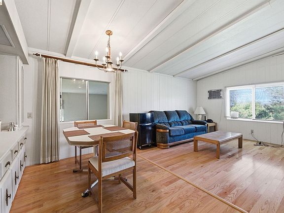 5th image of 17807 Harper Rd