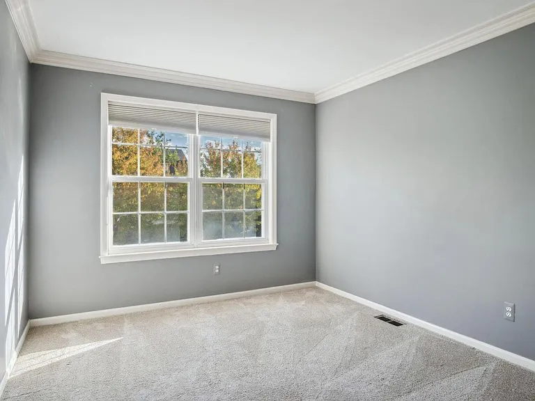 2924 Barclay Way — Photo 14