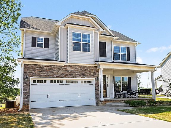 2nd image of 233 Pond Mountain Dr