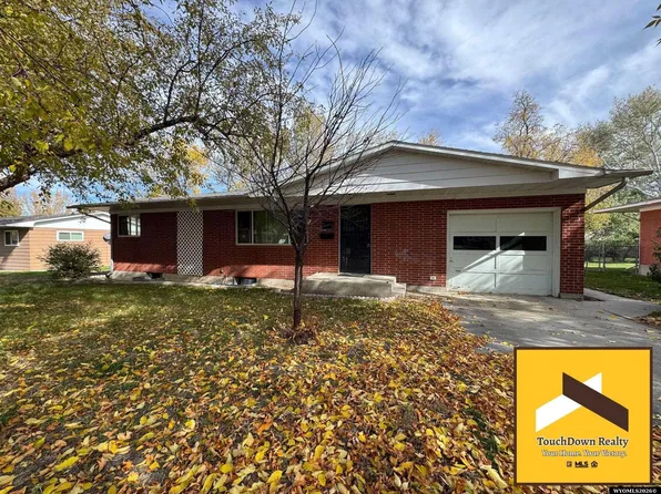 915 Big Horn Dr, Riverton, WY 82501