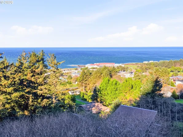 3 Saki Ln, Yachats, OR 97498
