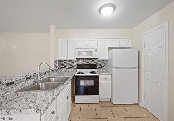 4th image of 1321 W 26th St