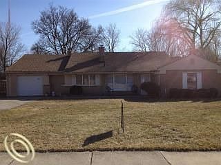 1st image of 17319 Louise St