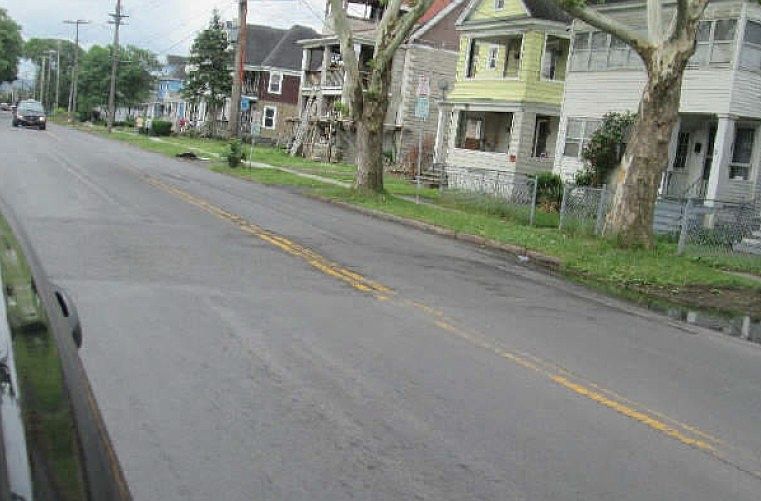 2nd image of 1532 Midland Ave