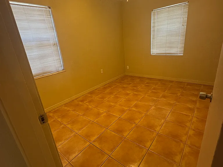 647 San Juan Blvd — Photo 9