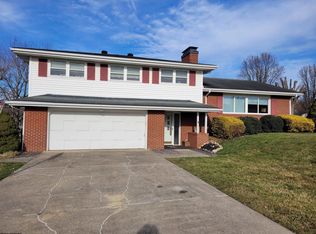 105 Village Dr, Bridgeport, WV 26330