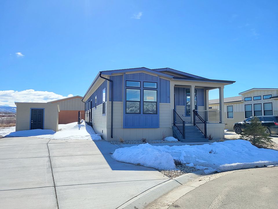 1st image of 551 Summit Trl #18