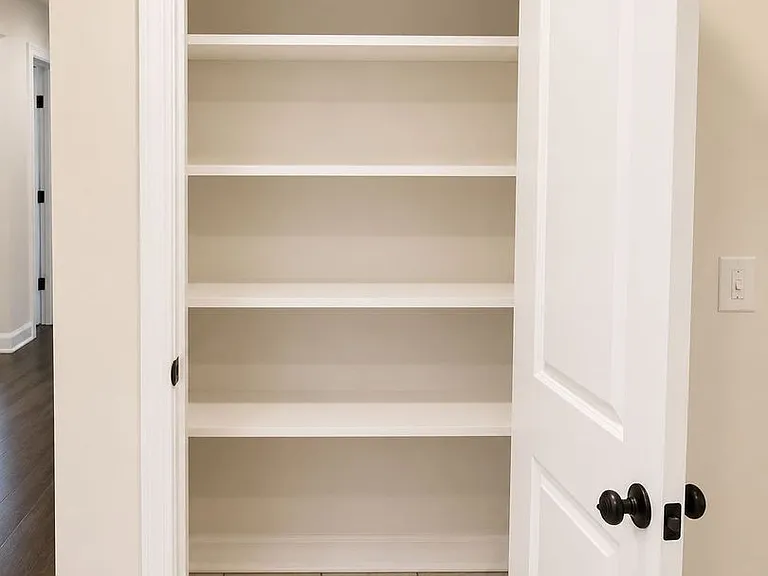 3401 Derby Dr — Photo 5