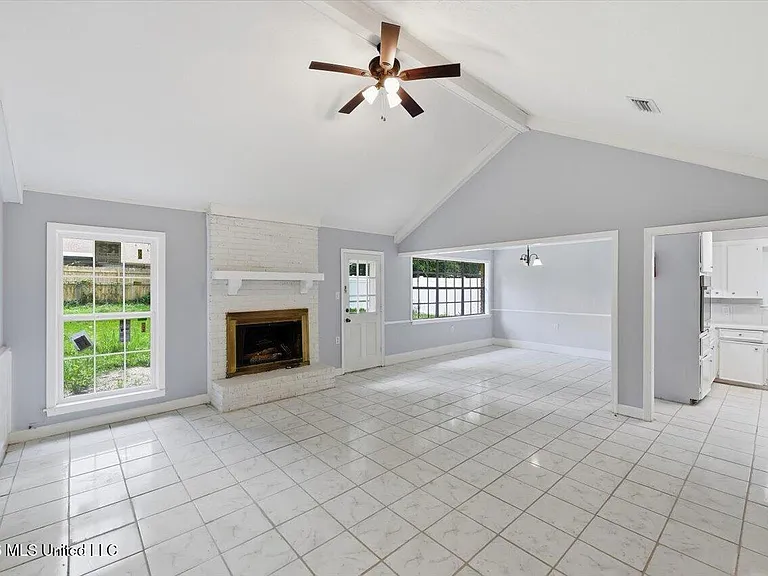 225 Walnut Ridge St — Photo 5