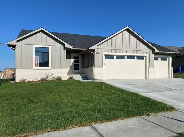 2208 S Tara Falls Ct, Wichita, KS 67207