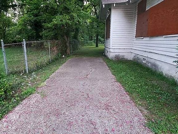4th image of 1477 Leland St