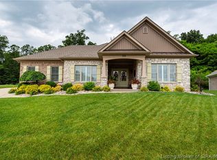 724 Vine Leaf Trl, New Albany, IN 47150