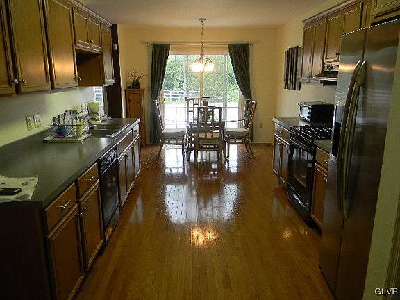 4th image of 1259 Briarwood Frks