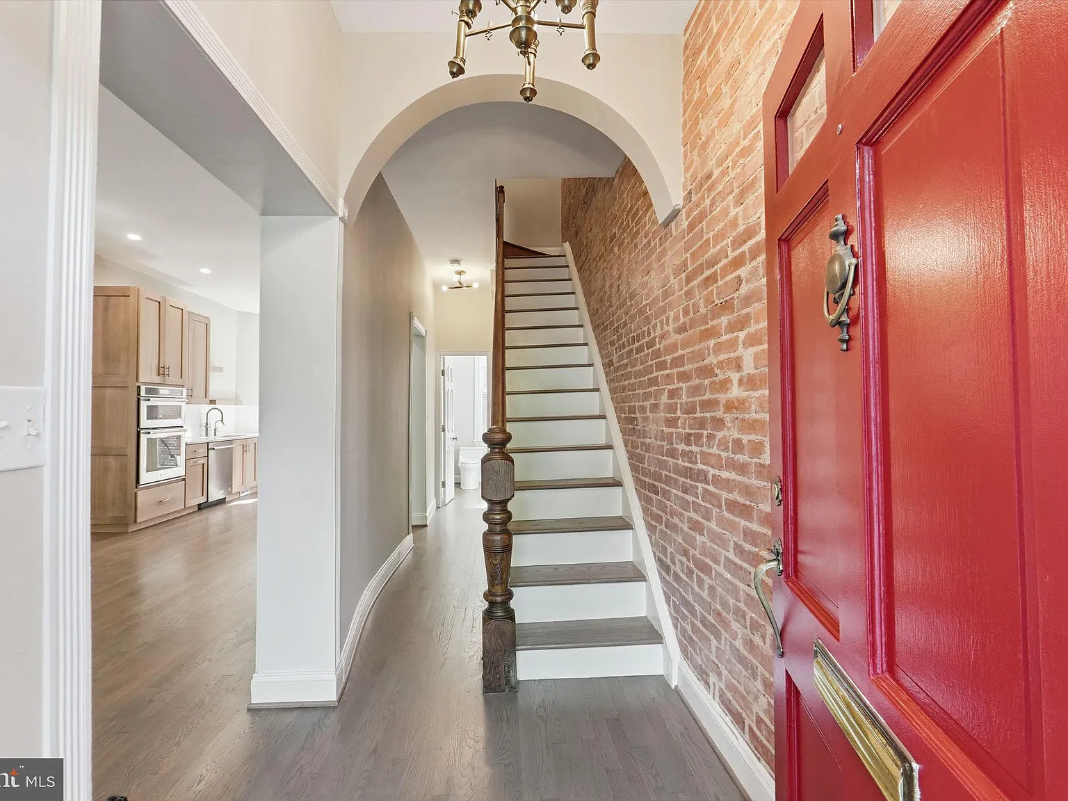 3 bed, 3.5 bath, 2153 sqft, $4,800 — Photo 4