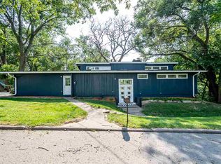 1691 Ridge Rd, Iowa City, IA 52245