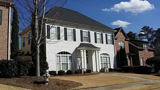 1st image of 2360 Pierpont Ave