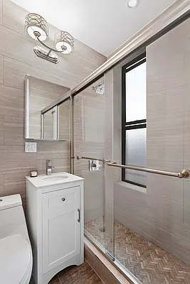 Sold by Christie's International Real Estate Group, LLC | media 3