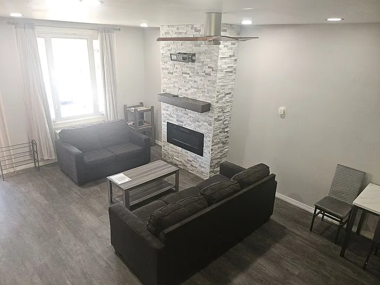 6332 Summer St — Photo 2