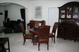 5th image of 2800 Rosalinda St #38