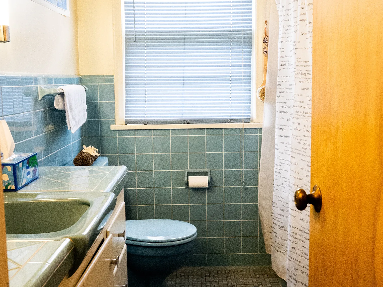 2 bed, 1200 sqft, $1,300 — Photo 4