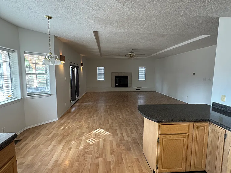3821 Rio Grande Blvd NW — Photo 7