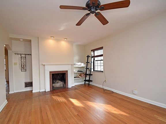 5th image of 3984 Ballard Ave