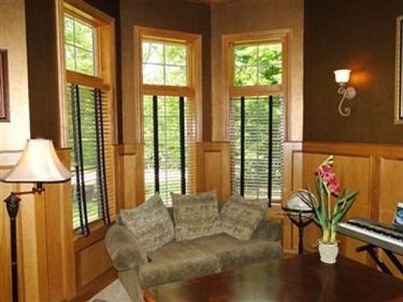 3rd image of 2048 Woodshire Ln