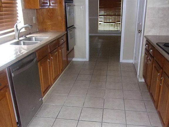 3rd image of 16315 Morning Quail Ct