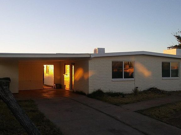 2nd image of 723 N Skyline Dr