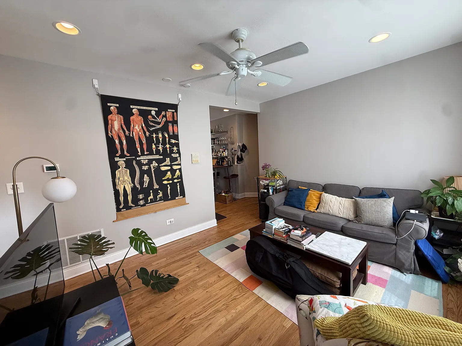 2 bed, 1.0 bath, 850 sqft, $2,000 — Photo 3