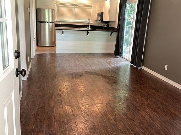 4th image of 316 S Gregg Ave
